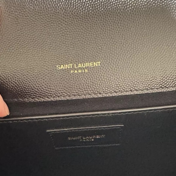 Saint Laurent YSL Black KATE MEDIUM IN GRAIN DE POUDRE EMBOSSED LEATHER Handbag - Picture 9 of 14